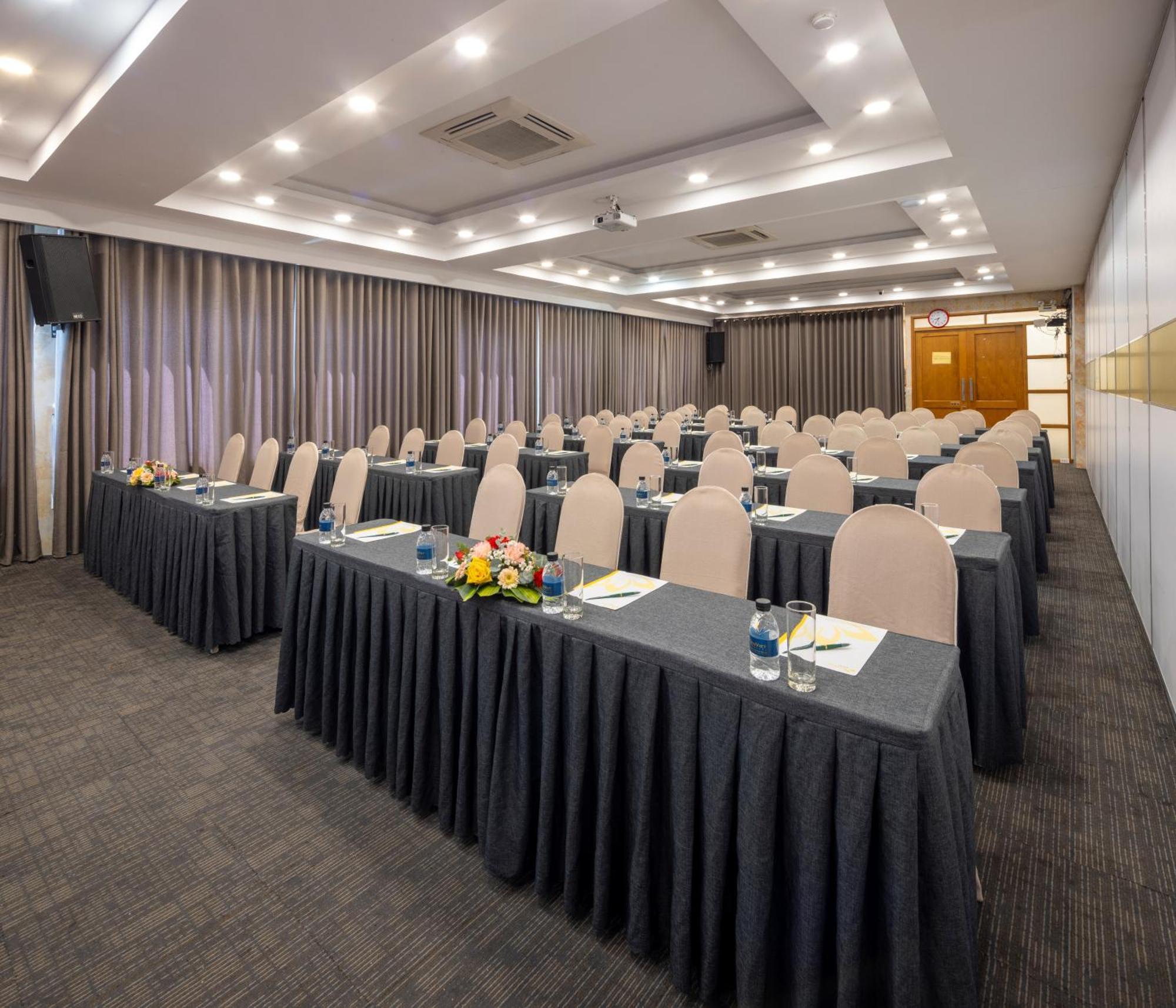 Viet Lotus Saigon Hotel Хошимин Экстерьер фото