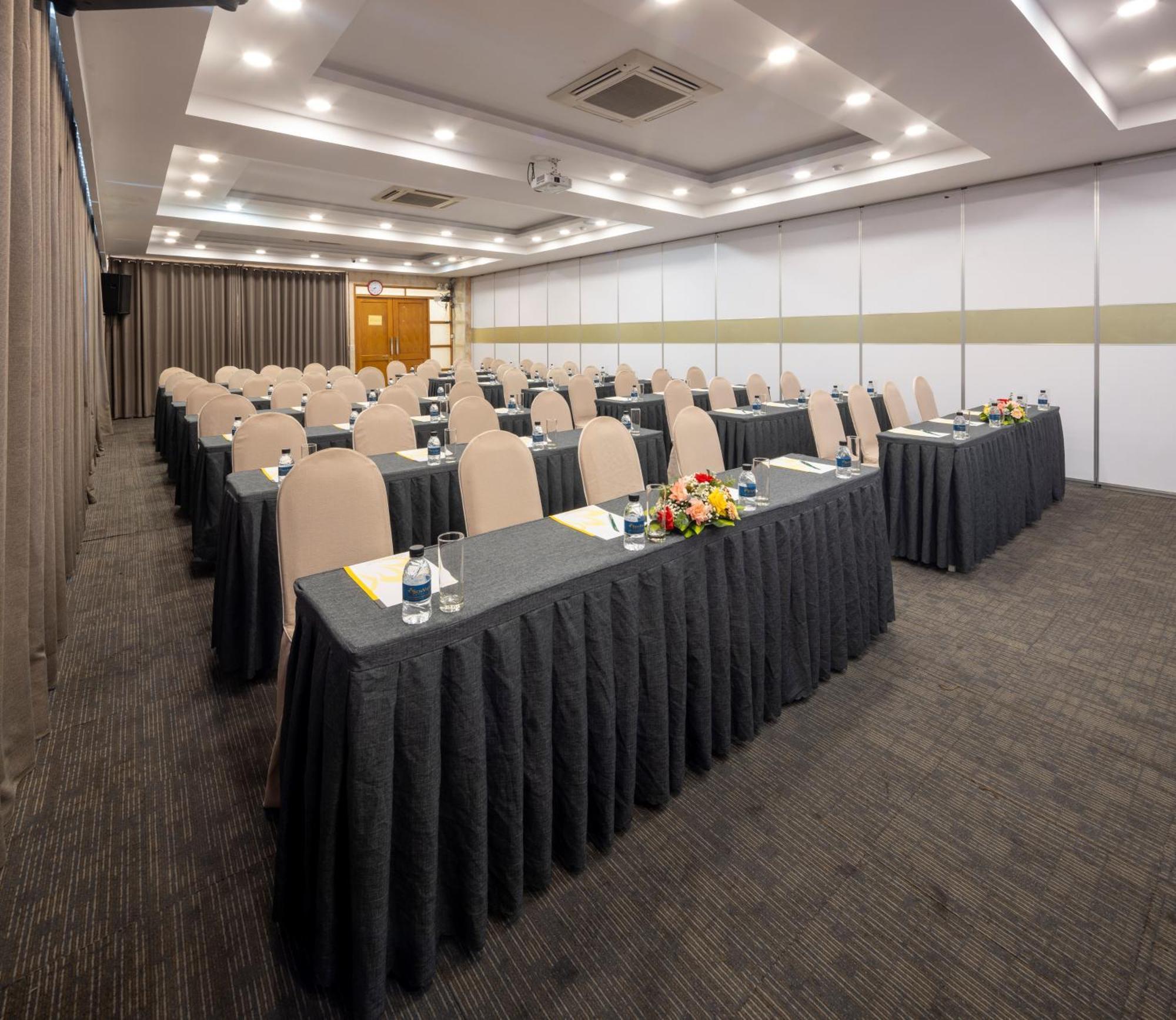 Viet Lotus Saigon Hotel Хошимин Экстерьер фото